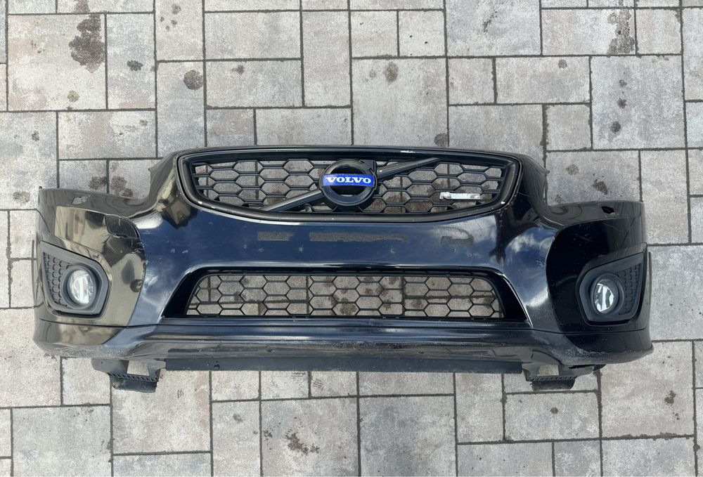 Бампер передній Volvo c30 / Вольво с30