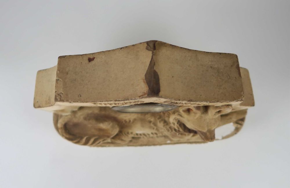 Estatueta com Relógio - Propaganda Comercial 1934/1936 - Estado Novo