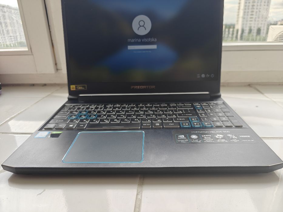 Acer Predator Helios 300 PH315-52  Игровой ноутбук
