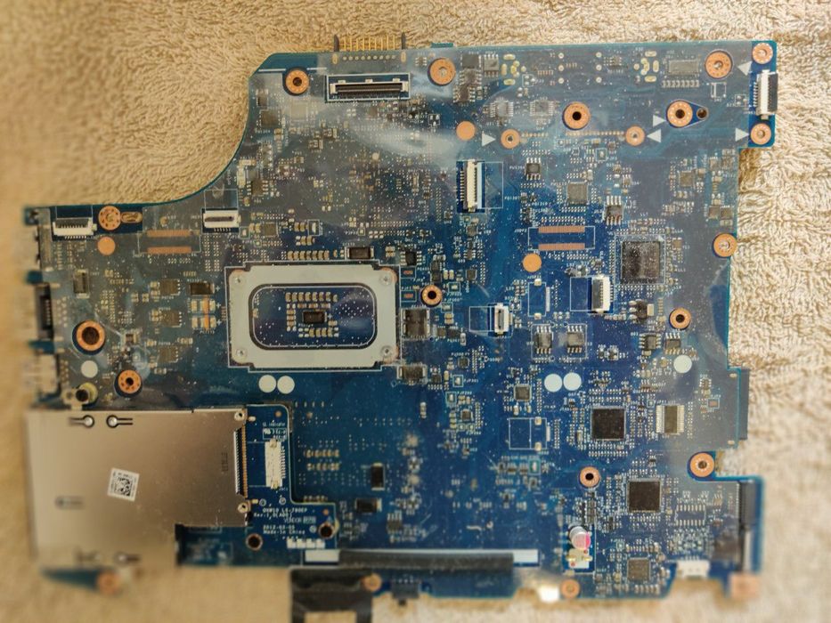 Разборка Dell Latitude E5530 ,HP envy 17, 1000 серия,  тачпад.