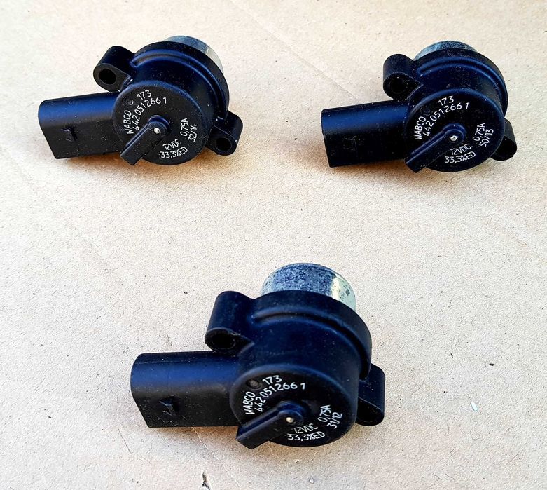 MERCEDES-BENZ Elektrozawór Kompresora Zawieszenia 442‌051‌266‌1 Nowa