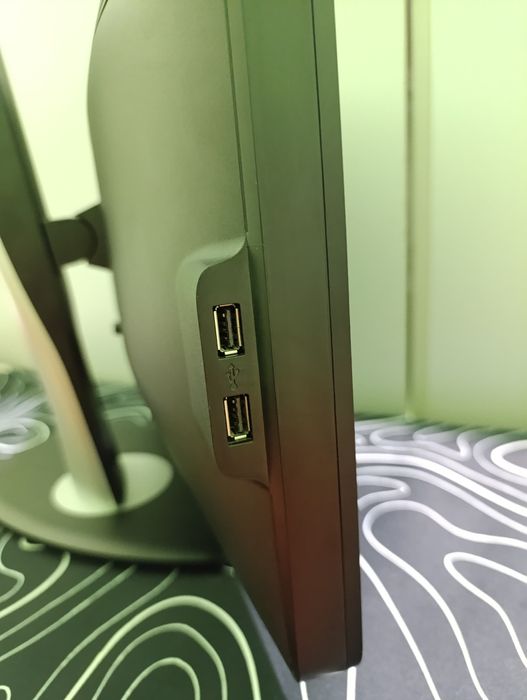 Монитор 22" Dell P2212Hb. Кранштейн.