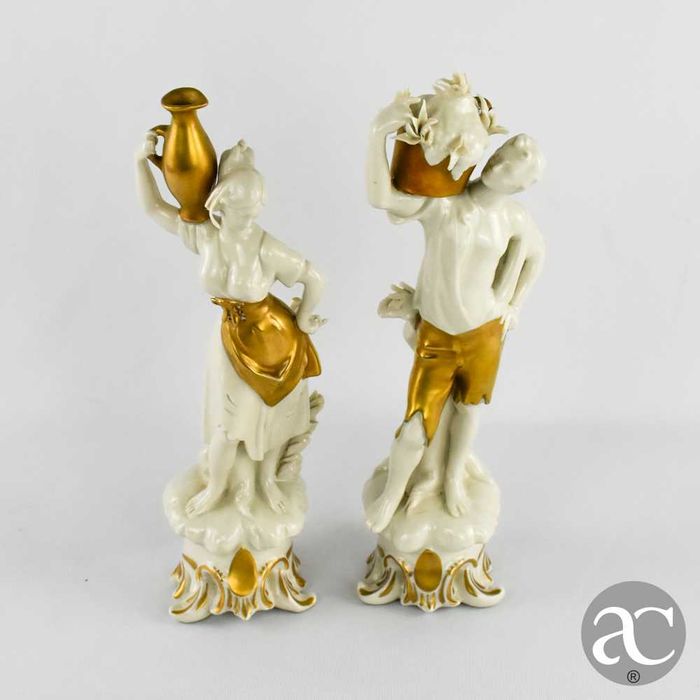 Par figuras porcelana italiana, possivel Giuseppe Cappe, Capodimonte