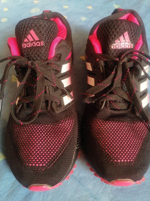 Продам оригинал adidas