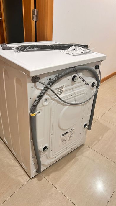 Máquina lavar e secar roupa nova HAIER I-Pro Series 3