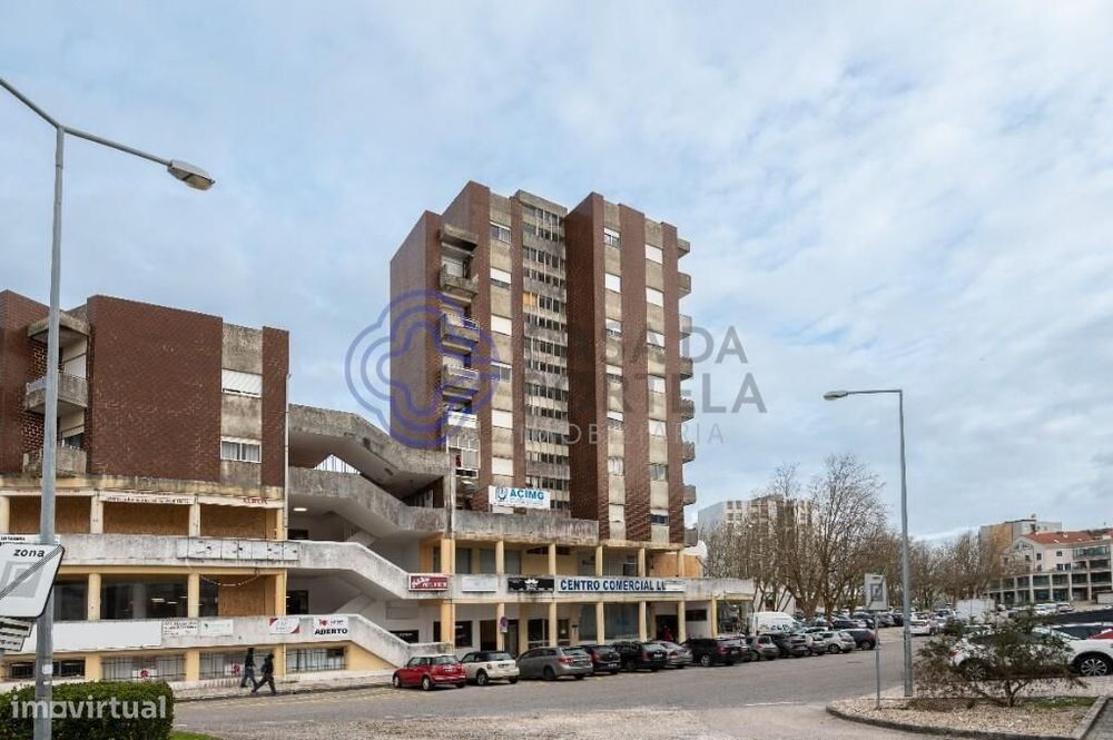 Apartamento T1 com 2 terraços no centro da Marinha Grande