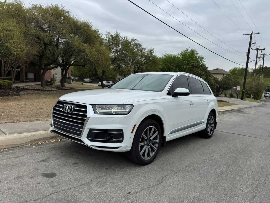 Audi Q7      2019