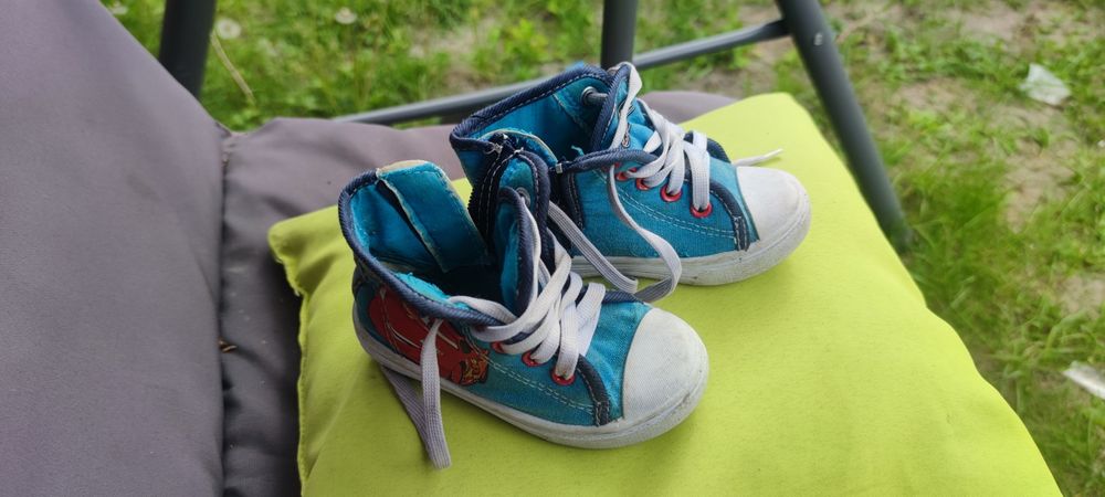 Trampki auta 22 sznurowane