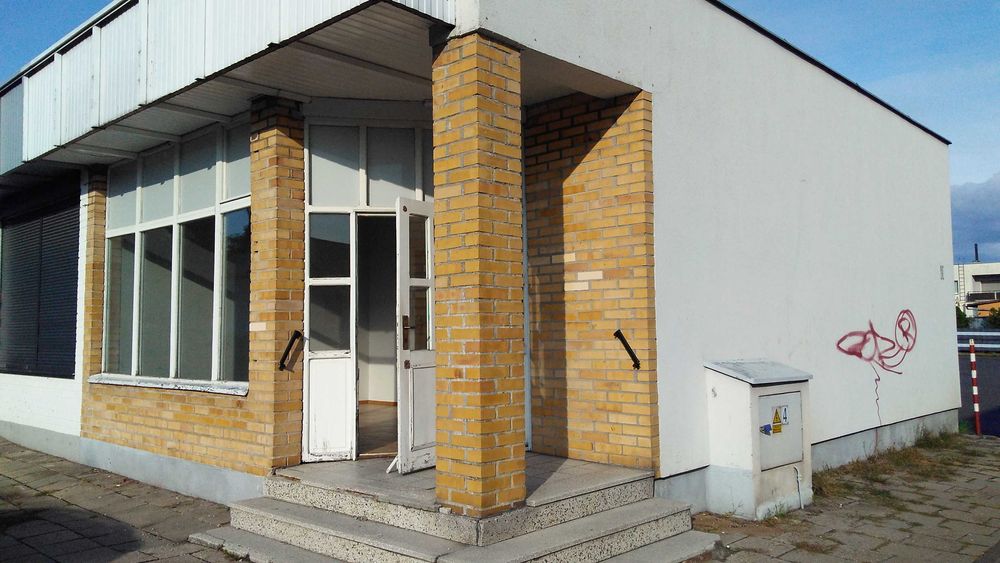 Lokal handlowo-usługowy