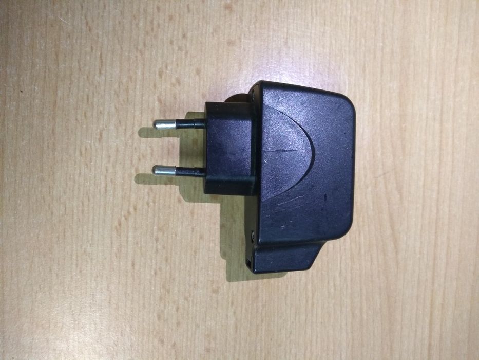 Ładowarka LG 5.1V