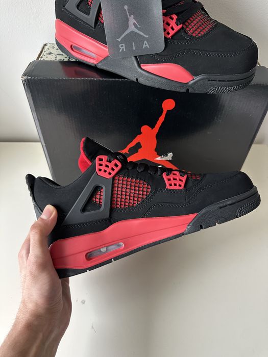 Jordan 4 Retro Red Thunder