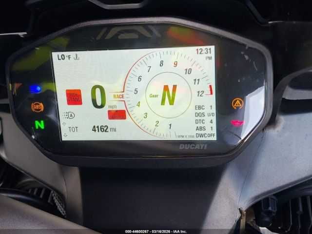 Ducati Panigale V2 2025