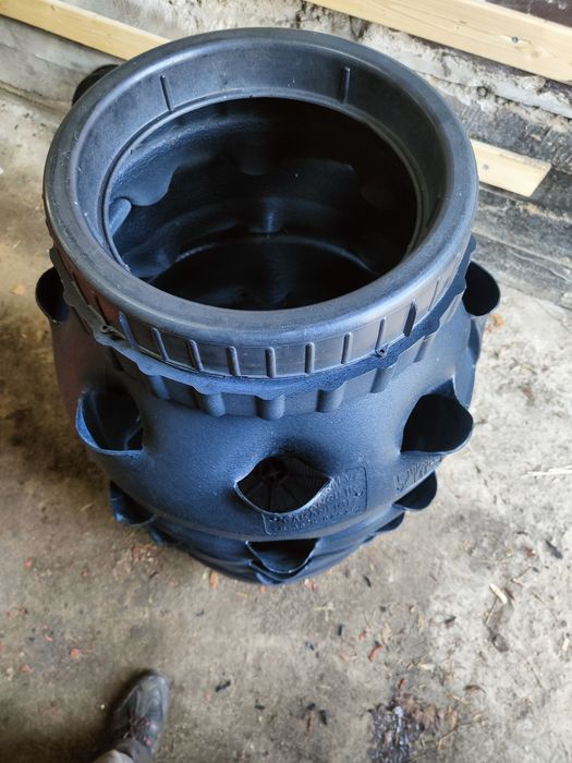 Beczki 220l na deszczówkę lub do przechowywania różnych rzeczy;)