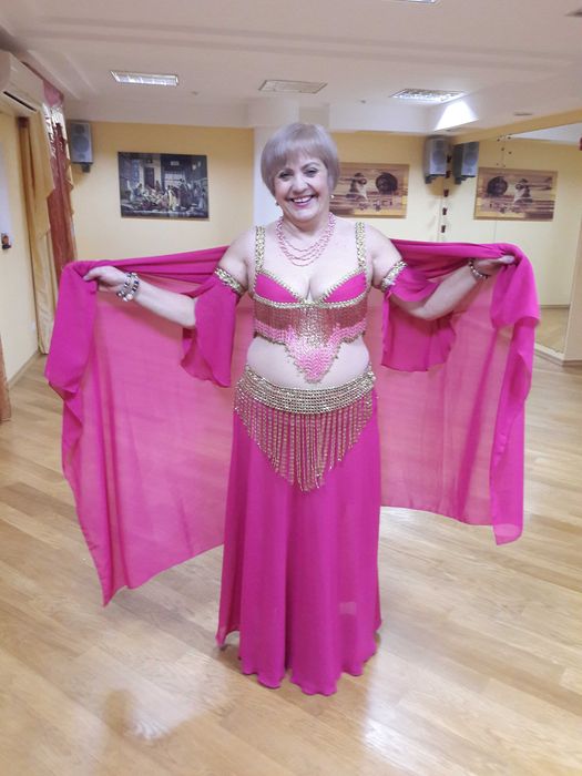 Костюм для восточных танцев (розовый шёлк)