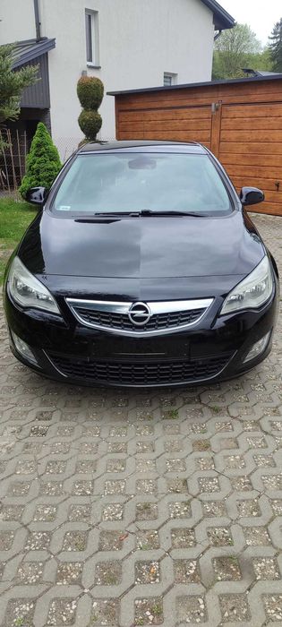 Opel Astra J 1,7 diesel 2010