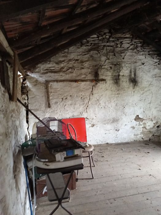 Vendo duas casas em Moncorvo