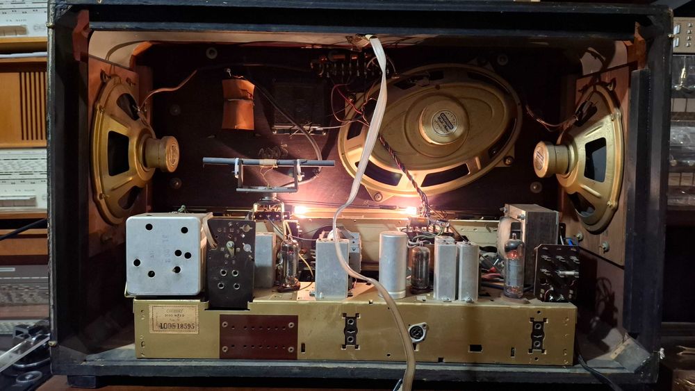 Grundig 3035 3D Klang  Radio lampowe