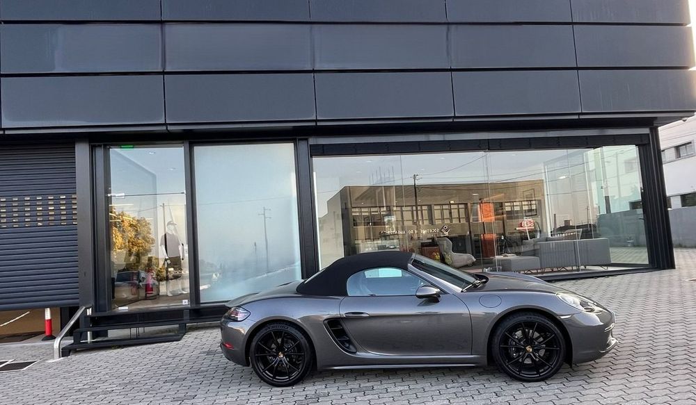 Porsche 718