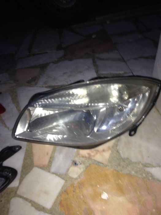 farol skoda fabia octavia superb kodiak yeti rapid