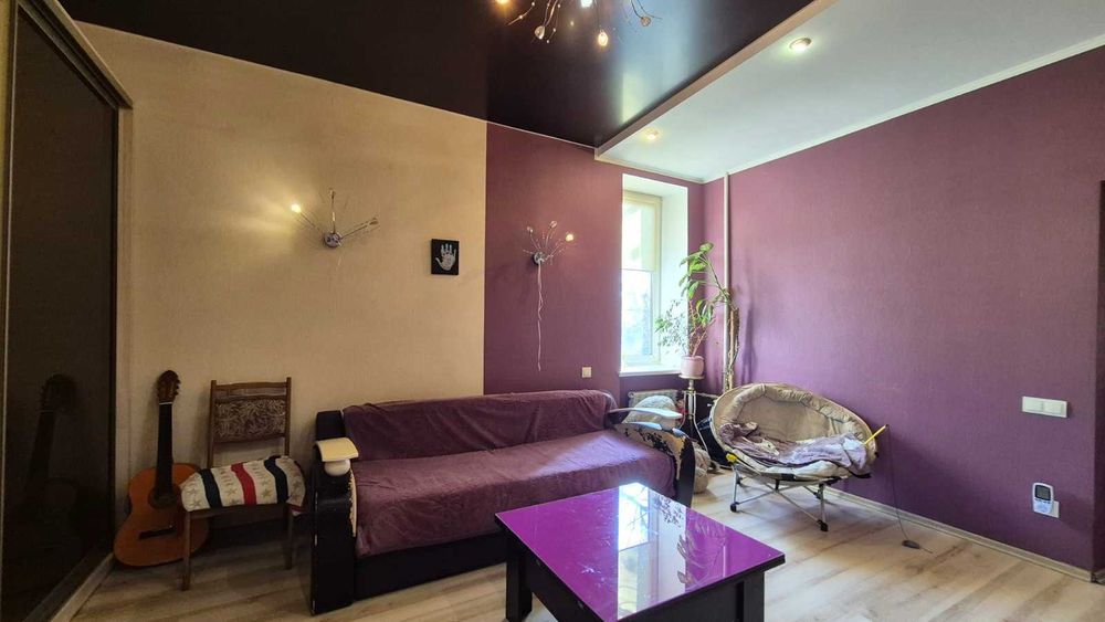 *Продаж 2х кімнатної квартири по ул. Величара, остановка Тюленіна