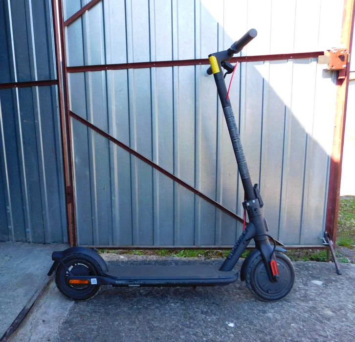 Hulajnoga elektryczna Xiaomi Scooter 4 Lite