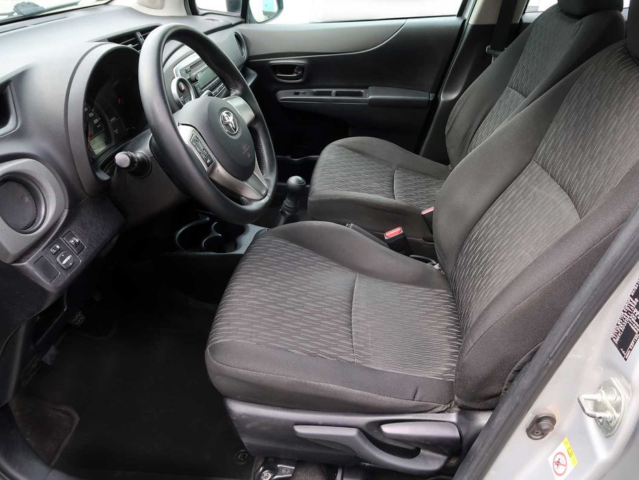 Toyota Yaris 1.0VVTI 70 Active, 5 p, 2014, nacional