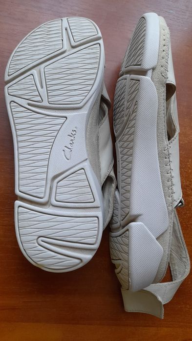 Жіночі босоніжки Clarks р.41