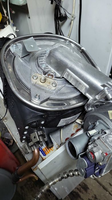 Wymiennik ciepła pieca kondensacyjnego, wymiennik główny