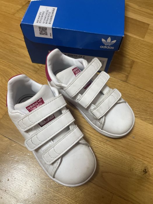 Adidas кросівки розмір 25