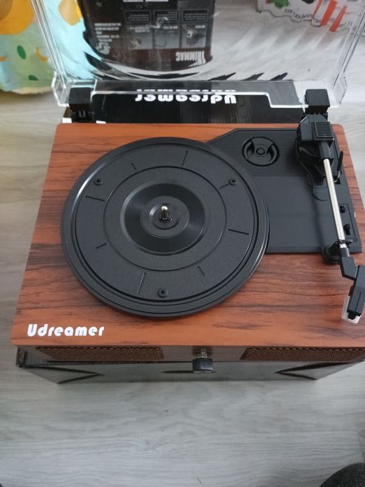 Продаю сучасний програвач Udreamer UD001