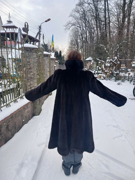 Шуба норкова, розмір 56 -58