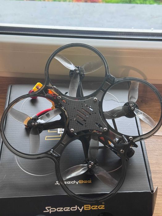 Dron FPV SpeedyBee Bee35 Analog 6S ELRS GPS CineWhoop XT60