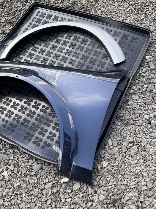 Передні крила Audi A4 B8 Allroad (алроад) 12-16 роки молдінг крило