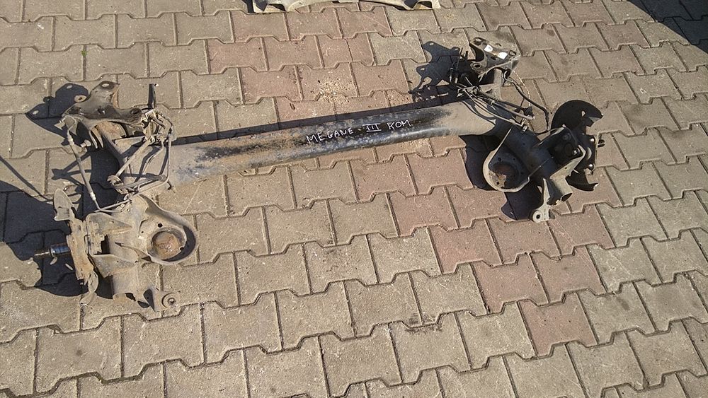 ) Megane III belka zawieszenia tył os kombi