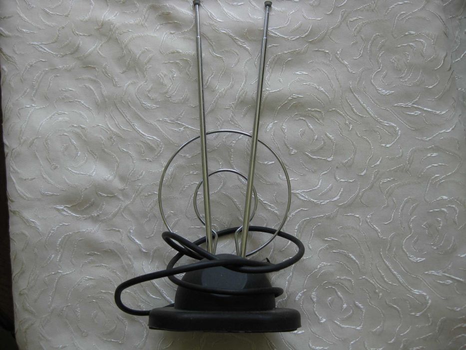 кімнатна телевізійна телескопічна антена PROWEST.