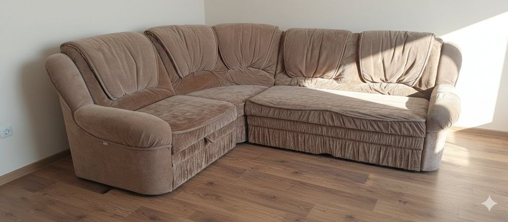 Продам диван уголок