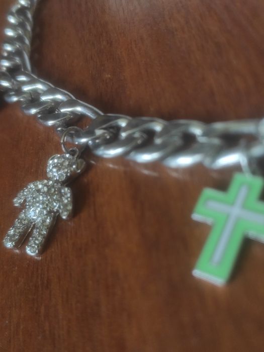 Якісна підвіска на шию