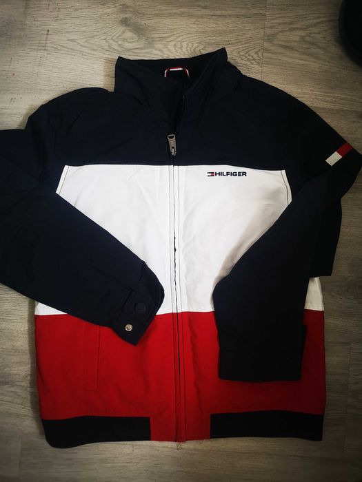 Tommy Hilfiger- sliczna wiosenna kurtka nowa 12-14 l