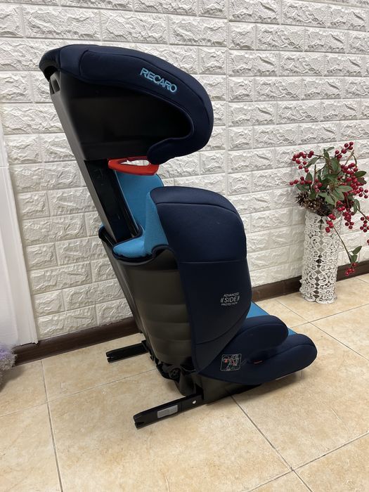 Автокрісло Recaro Monza Nova Evo Seatfix Група 2/3 (15-36 кг) бустер