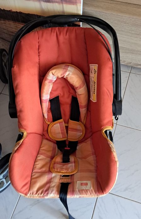 Carrinho de Bebé com MoveBaby
