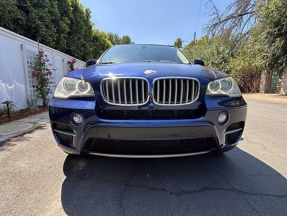 BMW X5 xDrive35d      2012