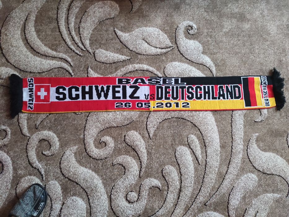 Шарф Швейцарія: Німеччина  2012 р.