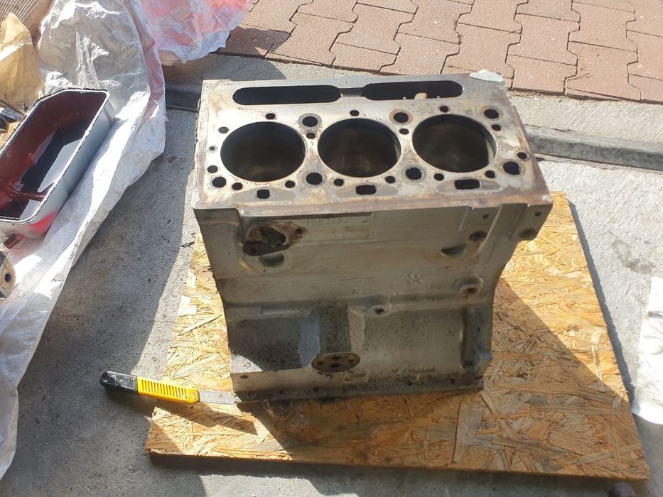 Sprzedam części do Perkins 3p silnik ad.3.152