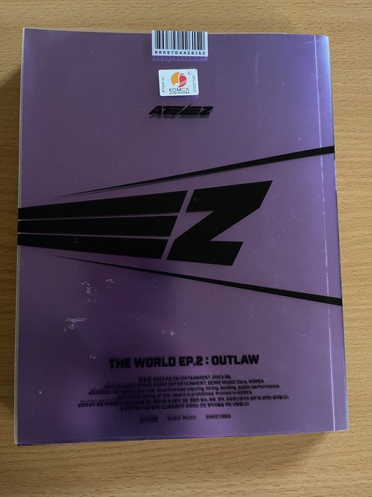 Ateez álbum “The world ep.2: outlaw” (kpop)