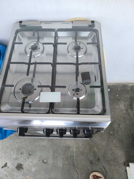 Fogão a gás com forno