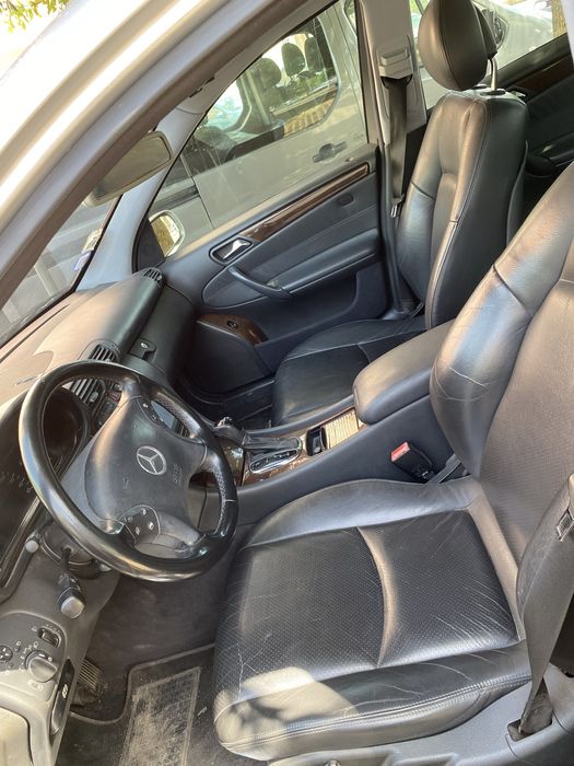 Mercedes 220 cdi com 143 cavalos cinsento elegance , com caixa automat