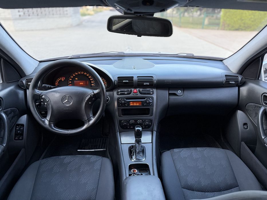 Mercedes C Class w203 на автоматі 1.8  Газ/бенз