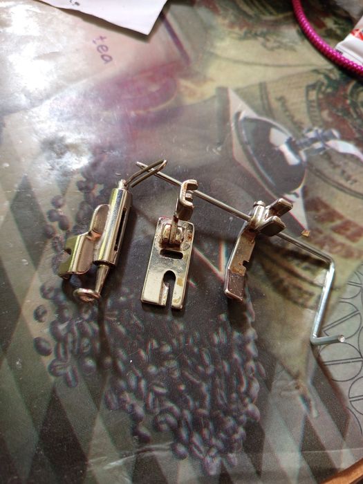 Лапки для бытовых швейных машин