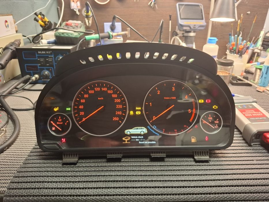 Bmw f10 f11 quadrante para versões diesel.