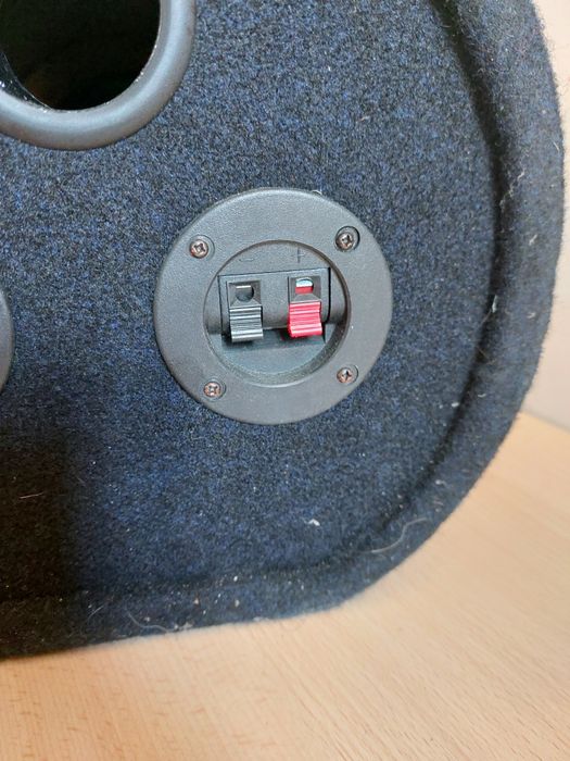Subwofer automotivo 600W Bass tube